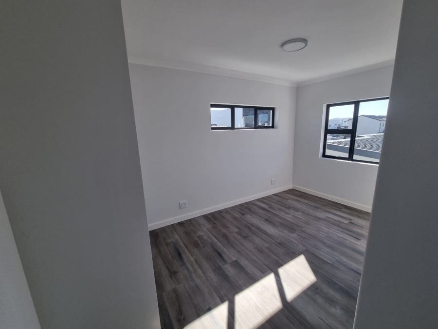 2 Bedroom Property for Sale in Sandown Western Cape